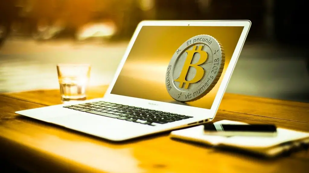 Lavoro per Bitcoins - 4 modi per guadagnare Bitcoin Online 2021 - Bitcoin on air